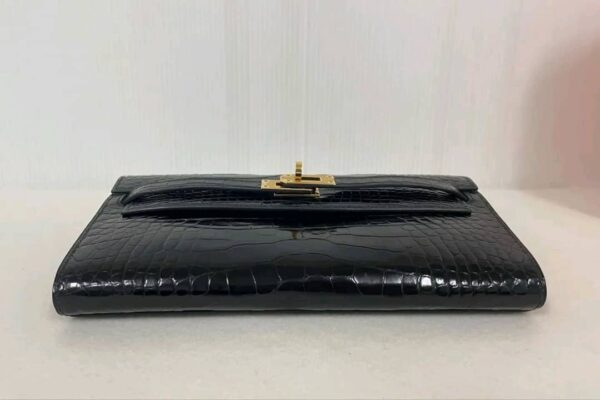 Excellence condition Kelly ToGo Wallet Croc. Alligator Noir-Shiny GHW st.U (2022) - Image 4