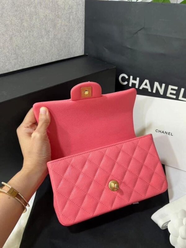 Chanel bag mini top handle in pink caviar GHW - Image 12