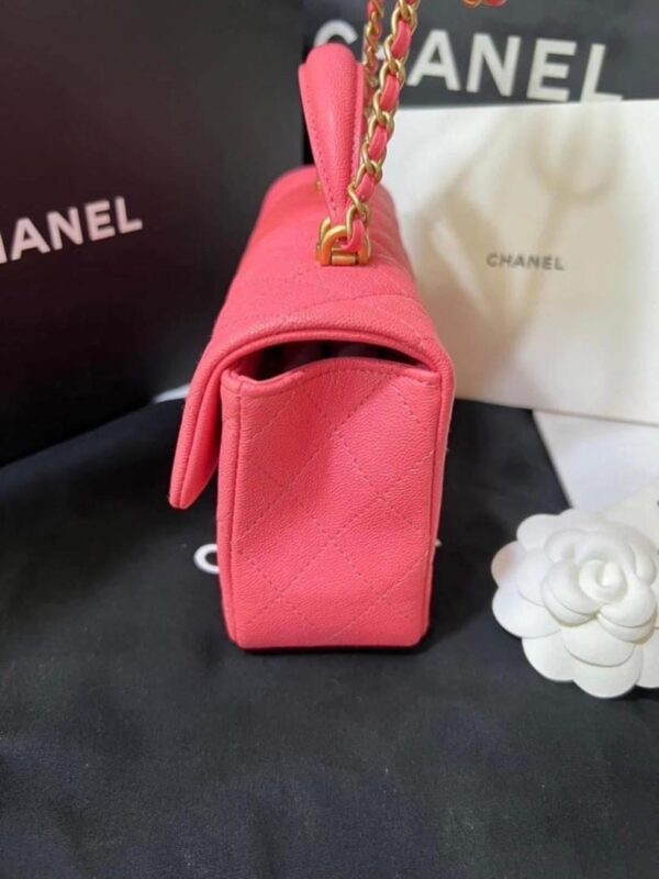 Chanel bag mini top handle in pink caviar GHW - Image 10