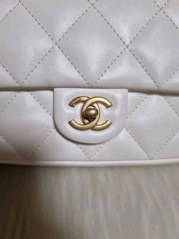 Chanel Mini Flap White Lambskin Heart Chain GHW - Image 9